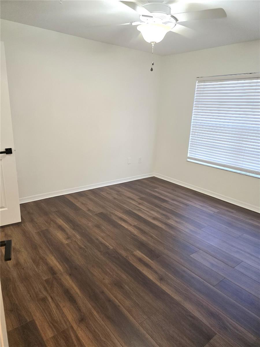 Image 21 of 36 For 1920 Summer Club Drive 110