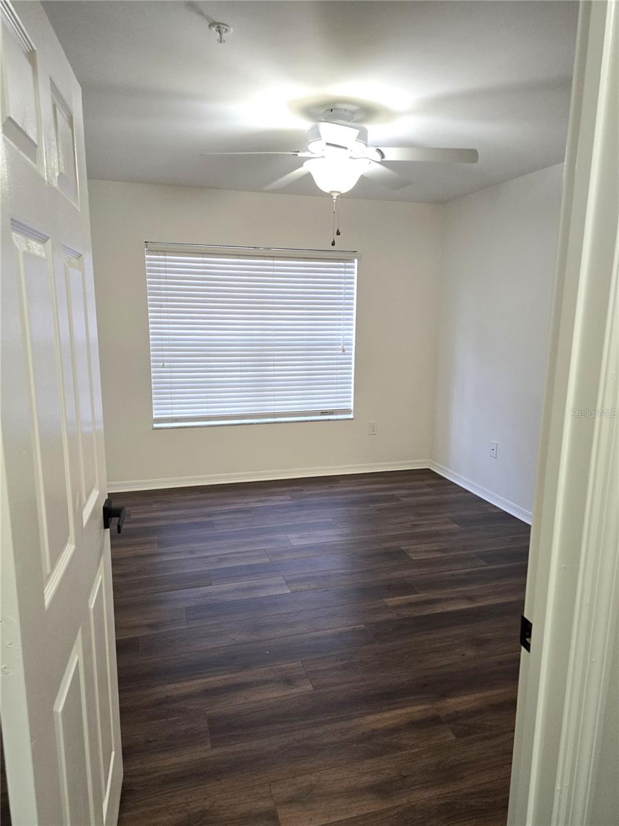 Image 24 of 36 For 1920 Summer Club Drive 110