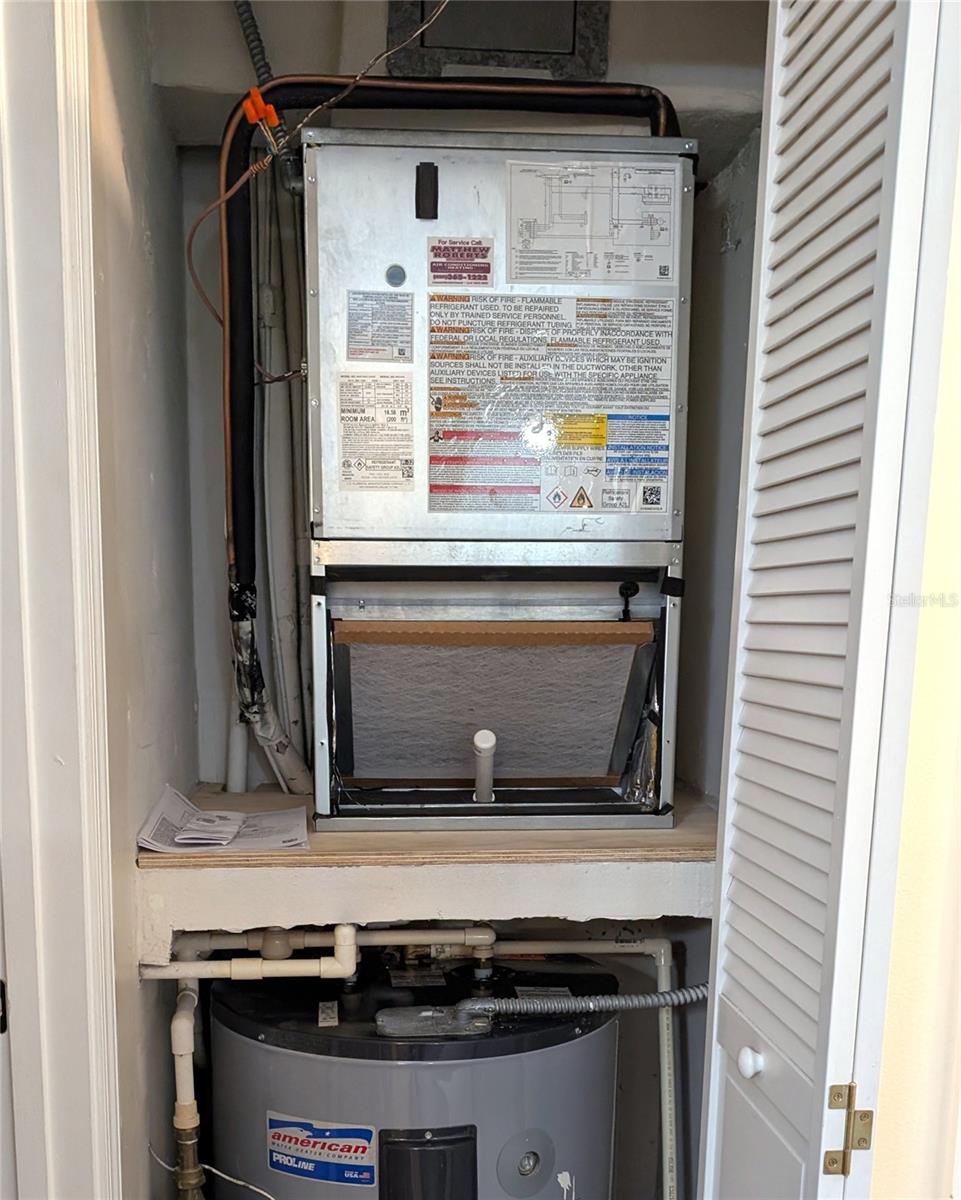 Image 25 of 36 For 1920 Summer Club Drive 110