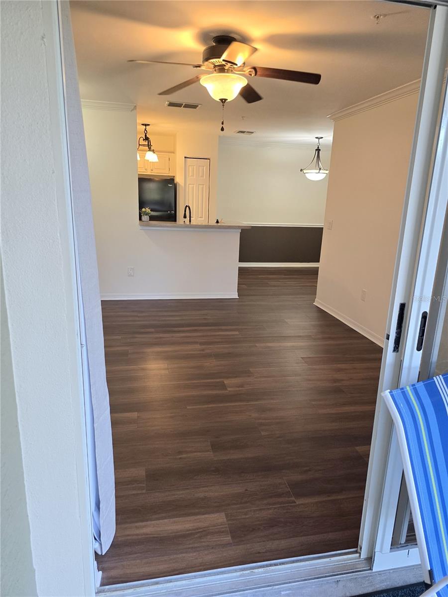 Image 9 of 36 For 1920 Summer Club Drive 110