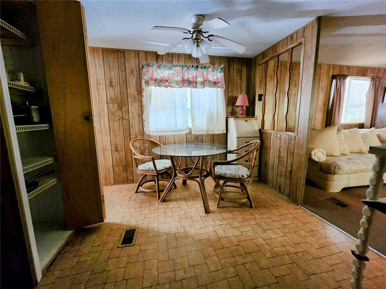 Image 15 of 80 For 13022 Shawnee Trail