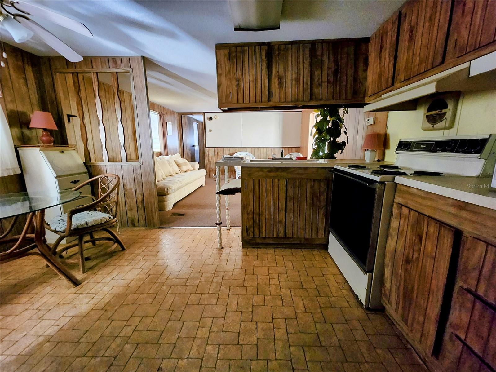 Image 17 of 80 For 13022 Shawnee Trail