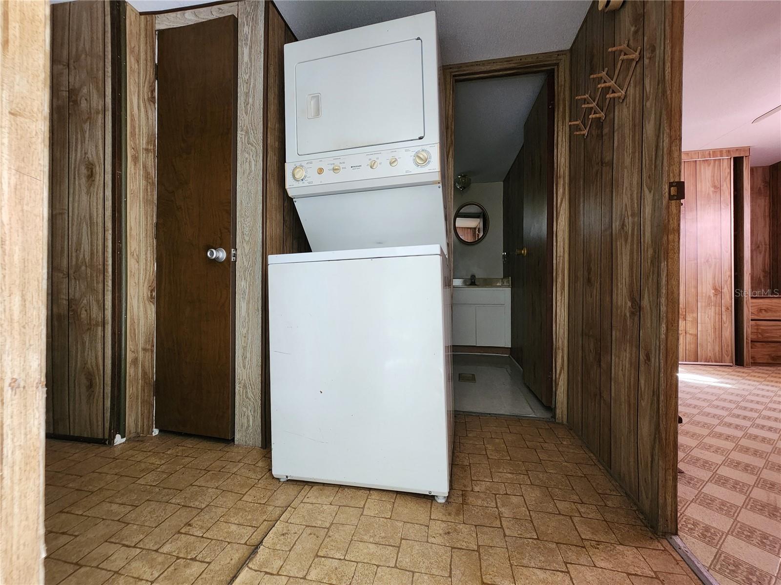 Image 32 of 80 For 13022 Shawnee Trail