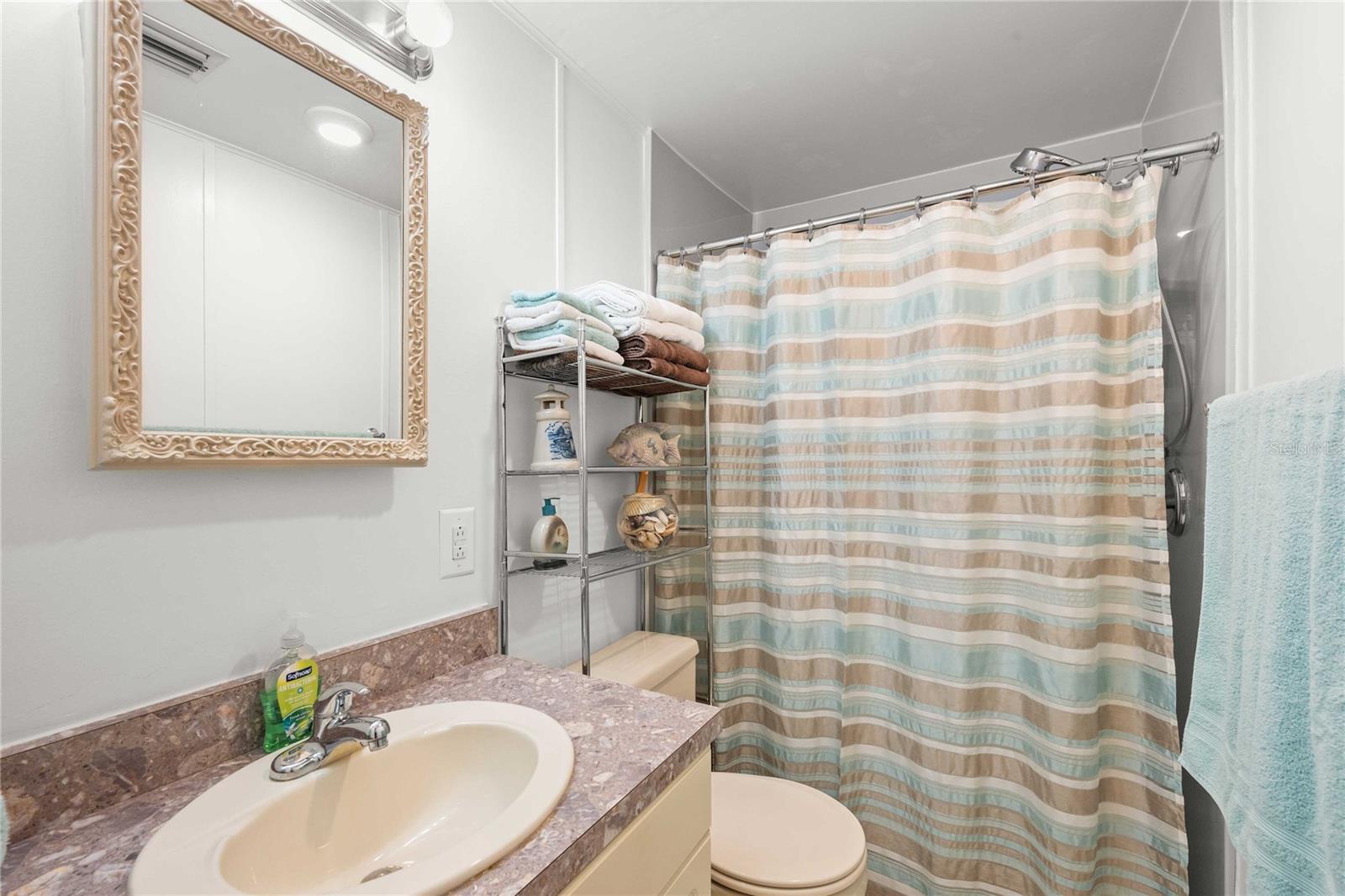 Image 20 of 59 For 5646 Dean Dairy Road