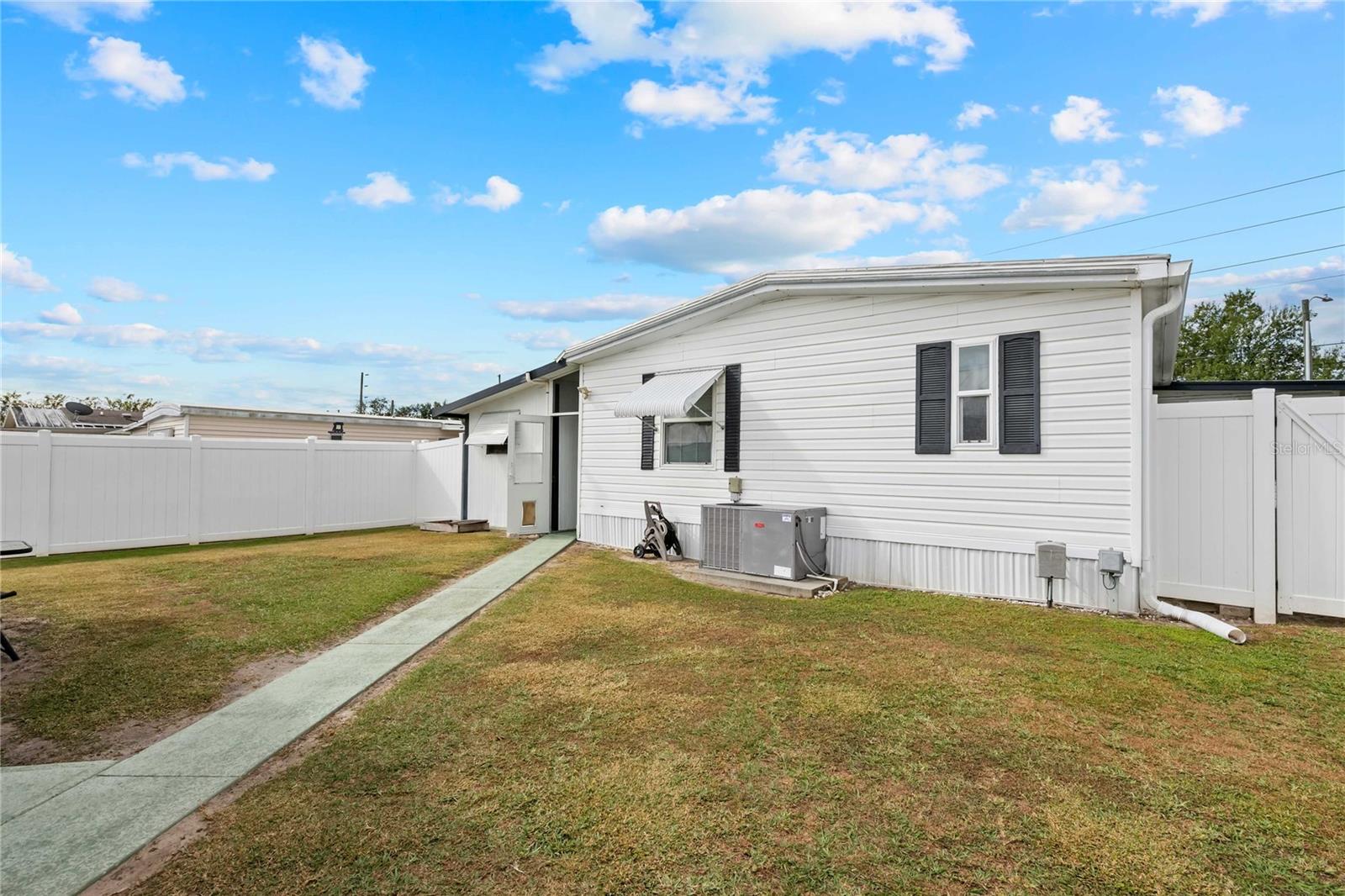 Image 24 of 59 For 5646 Dean Dairy Road