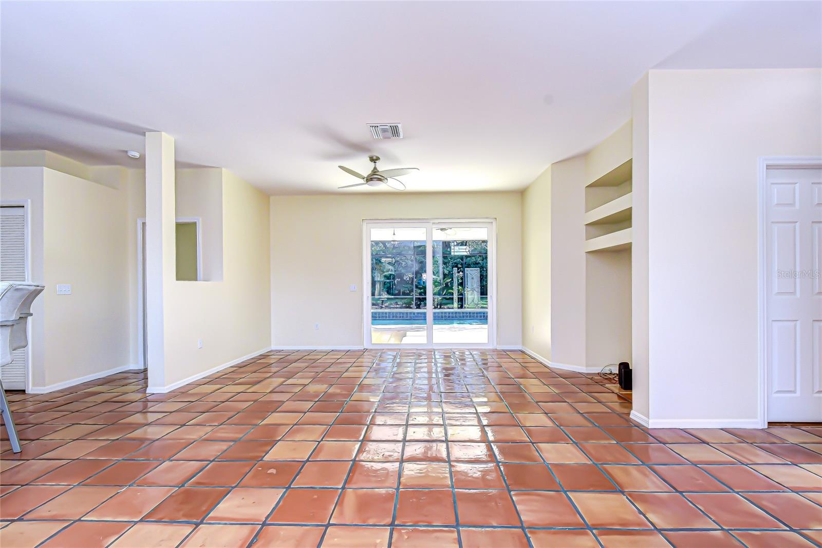 Image 6 of 40 For 3408 Fox Squirrel Lane