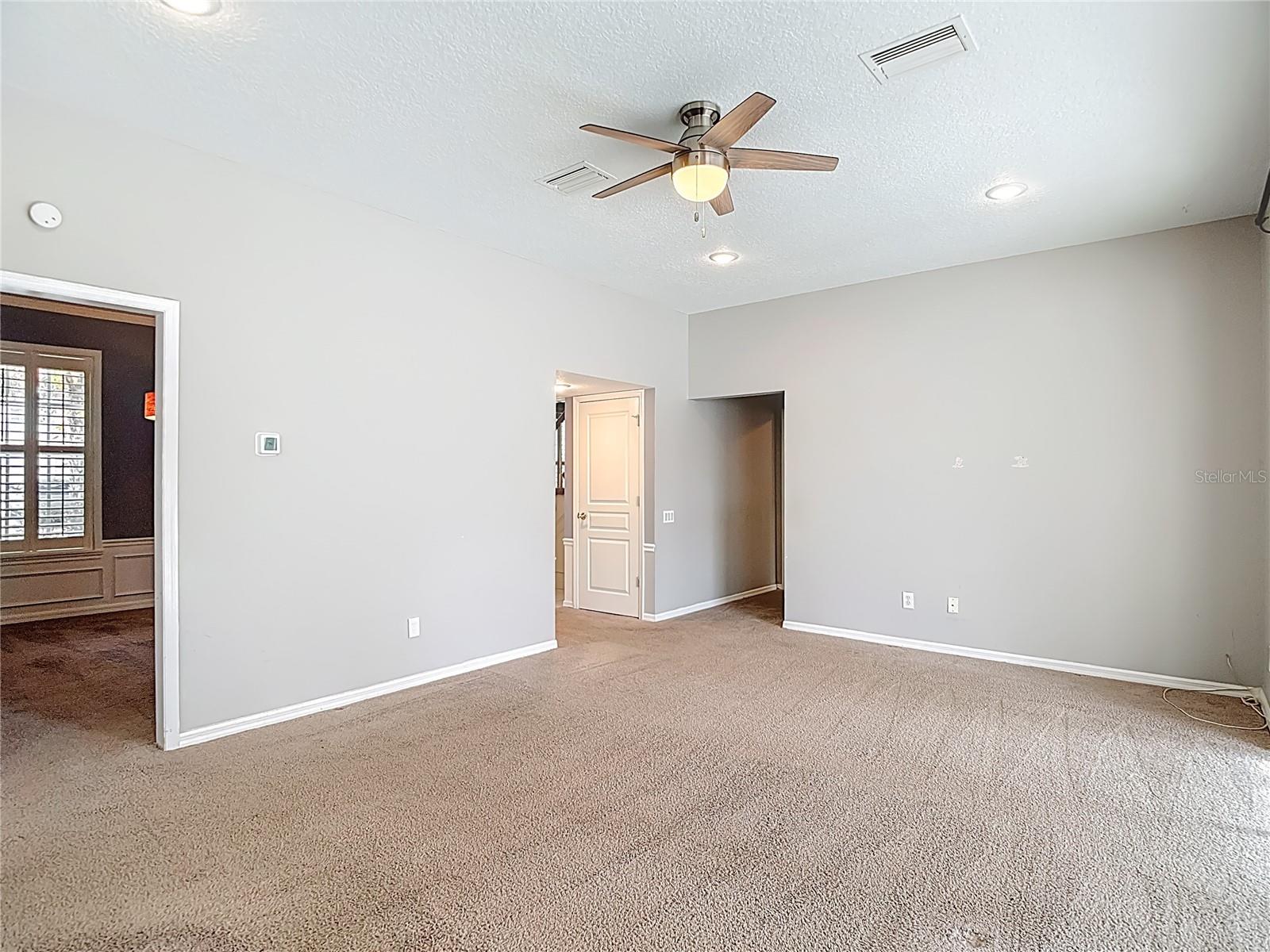 Image 16 of 98 For 8708 Bay Laurel Court