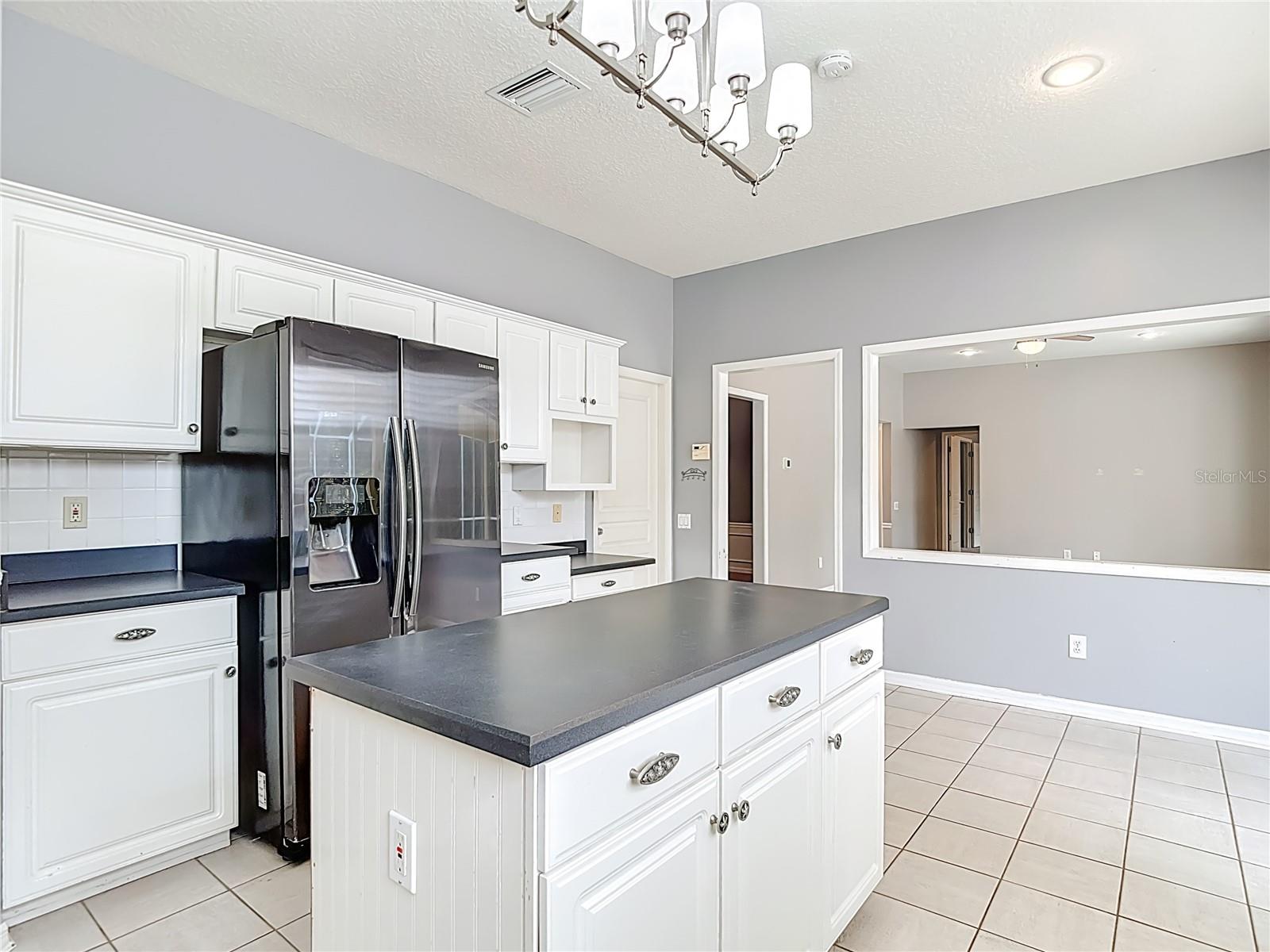 Image 27 of 98 For 8708 Bay Laurel Court