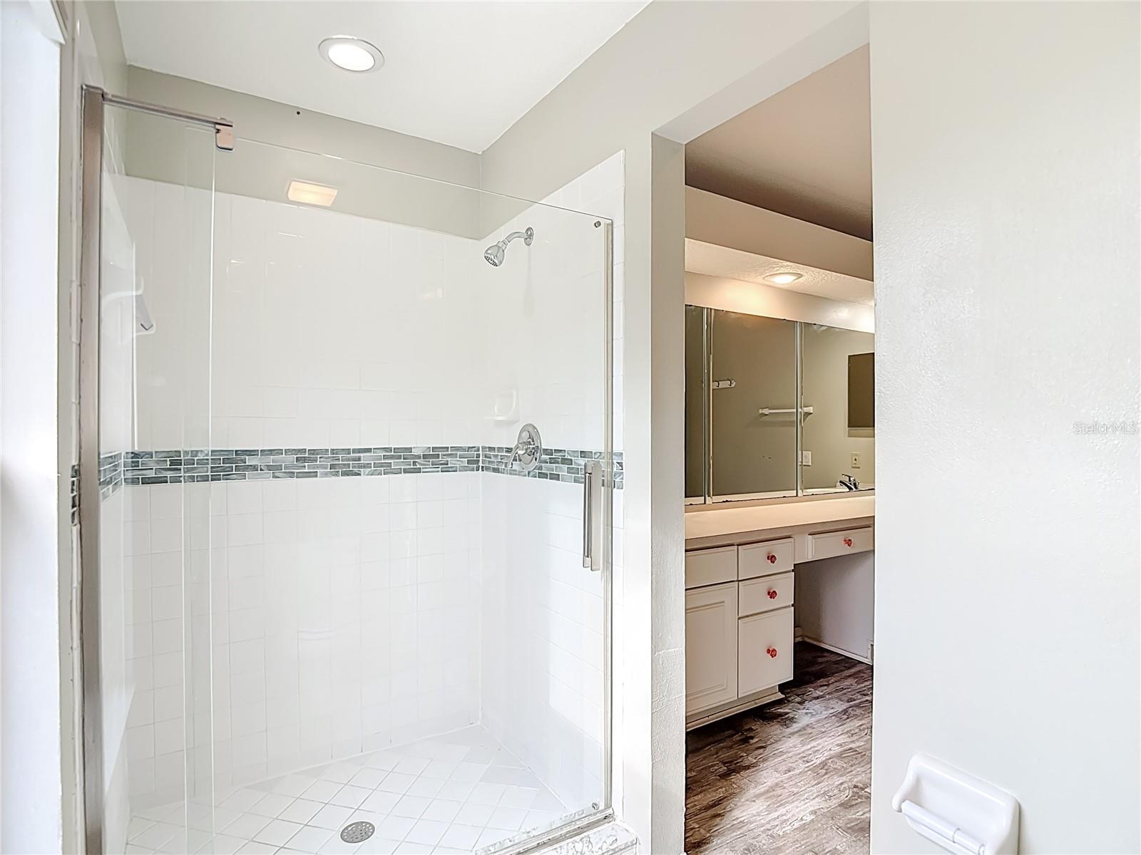 Image 74 of 98 For 8708 Bay Laurel Court