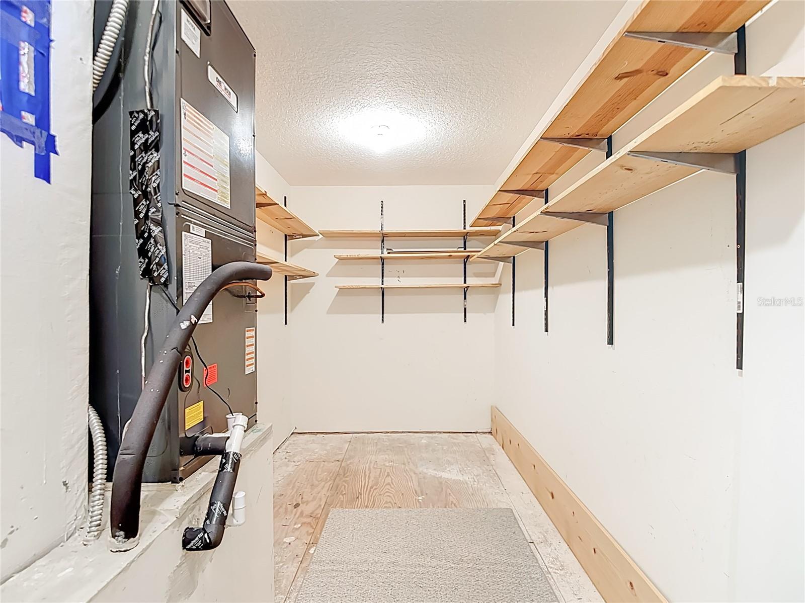 Image 78 of 98 For 8708 Bay Laurel Court