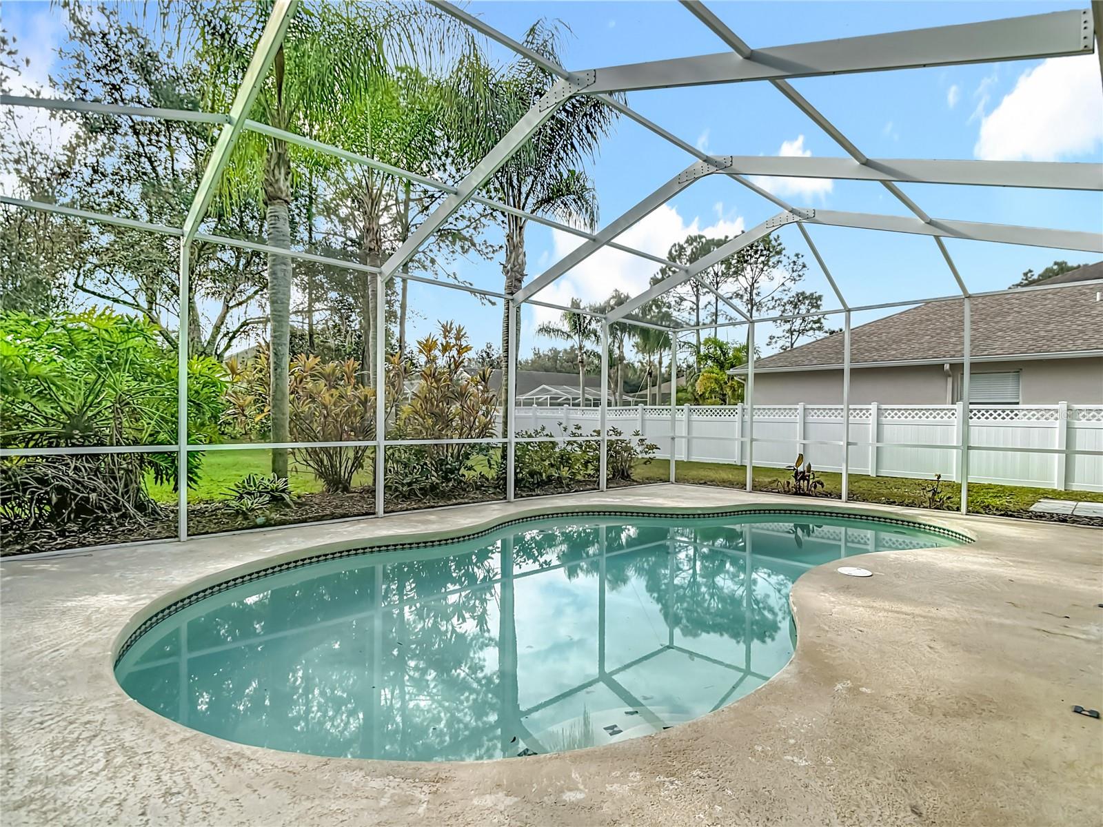 Image 86 of 98 For 8708 Bay Laurel Court