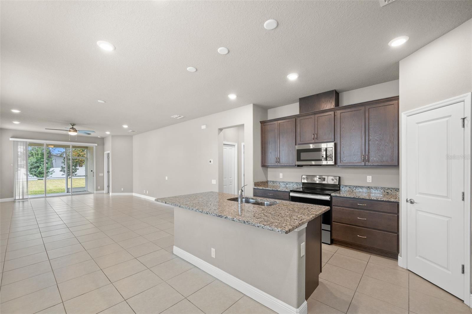 Image 11 of 47 For 14543 Strathglass Drive