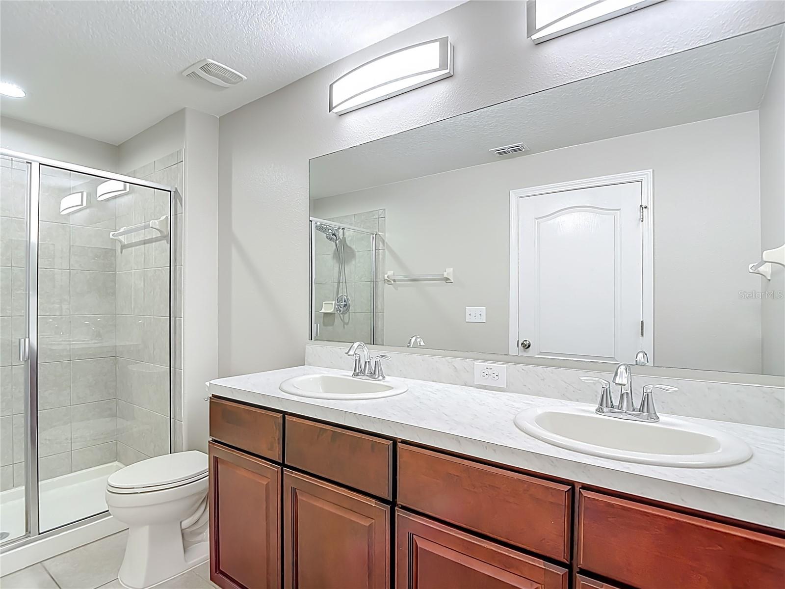 Image 32 of 57 For 20451 Berrywood Lane