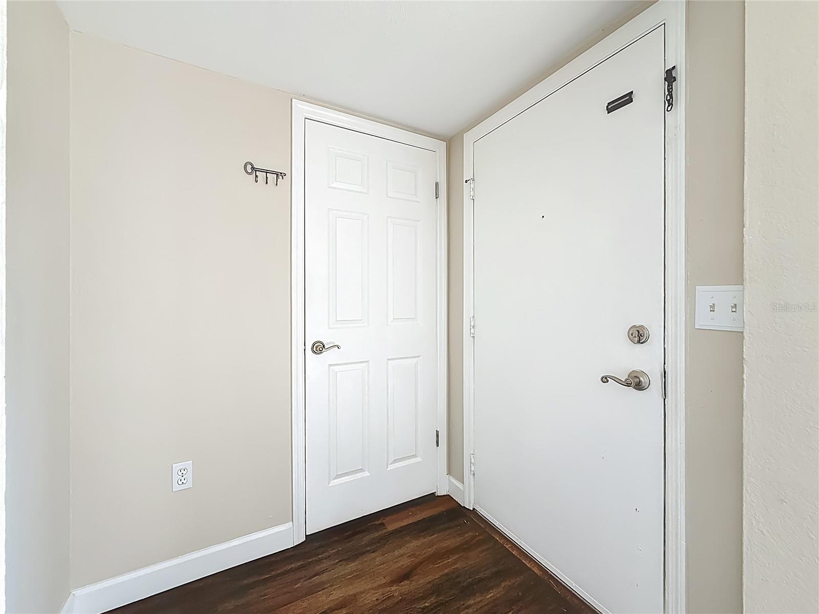 Image 21 of 82 For 2497 Heron Terrace 203c