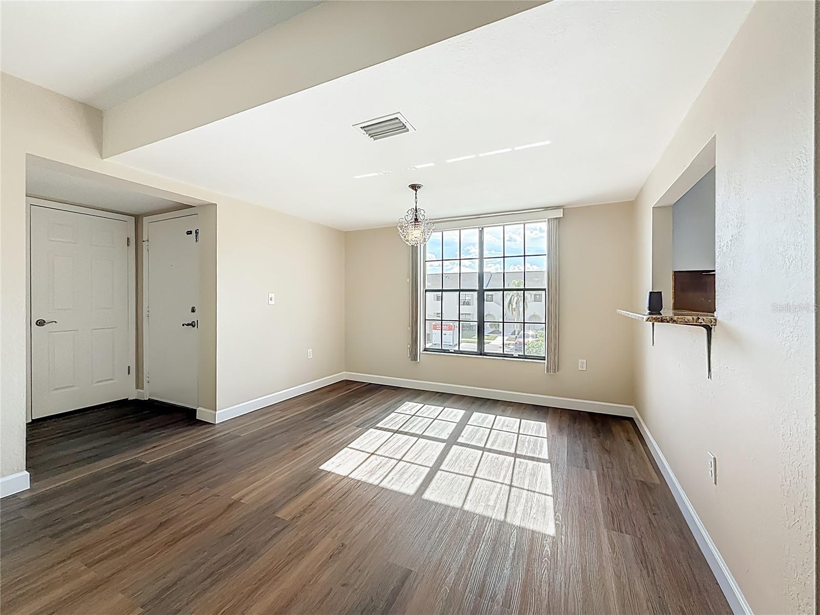 Image 25 of 82 For 2497 Heron Terrace 203c