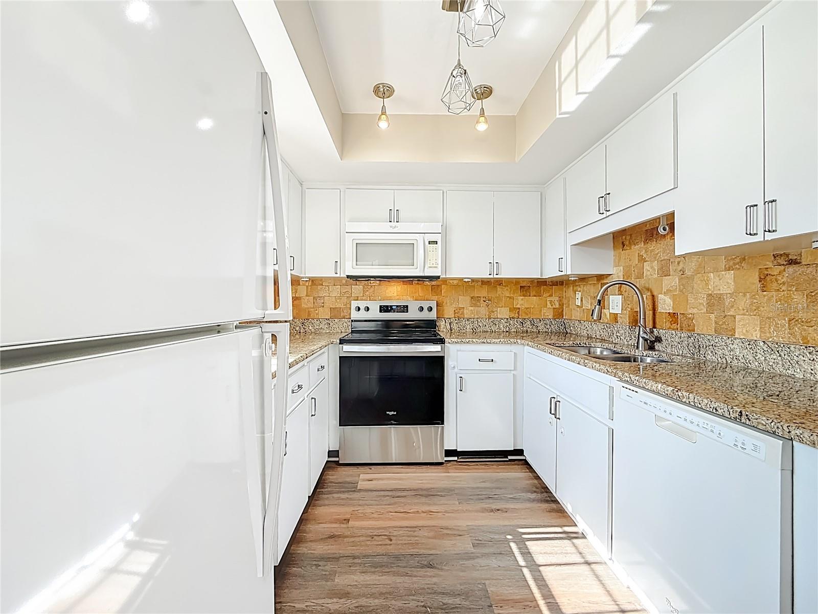 Image 28 of 82 For 2497 Heron Terrace 203c