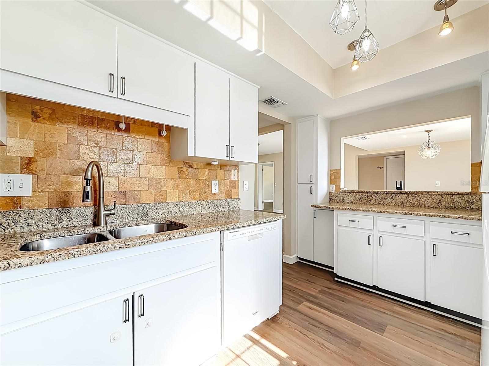 Image 32 of 82 For 2497 Heron Terrace 203c