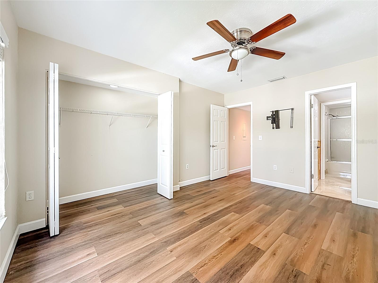 Image 42 of 82 For 2497 Heron Terrace 203c