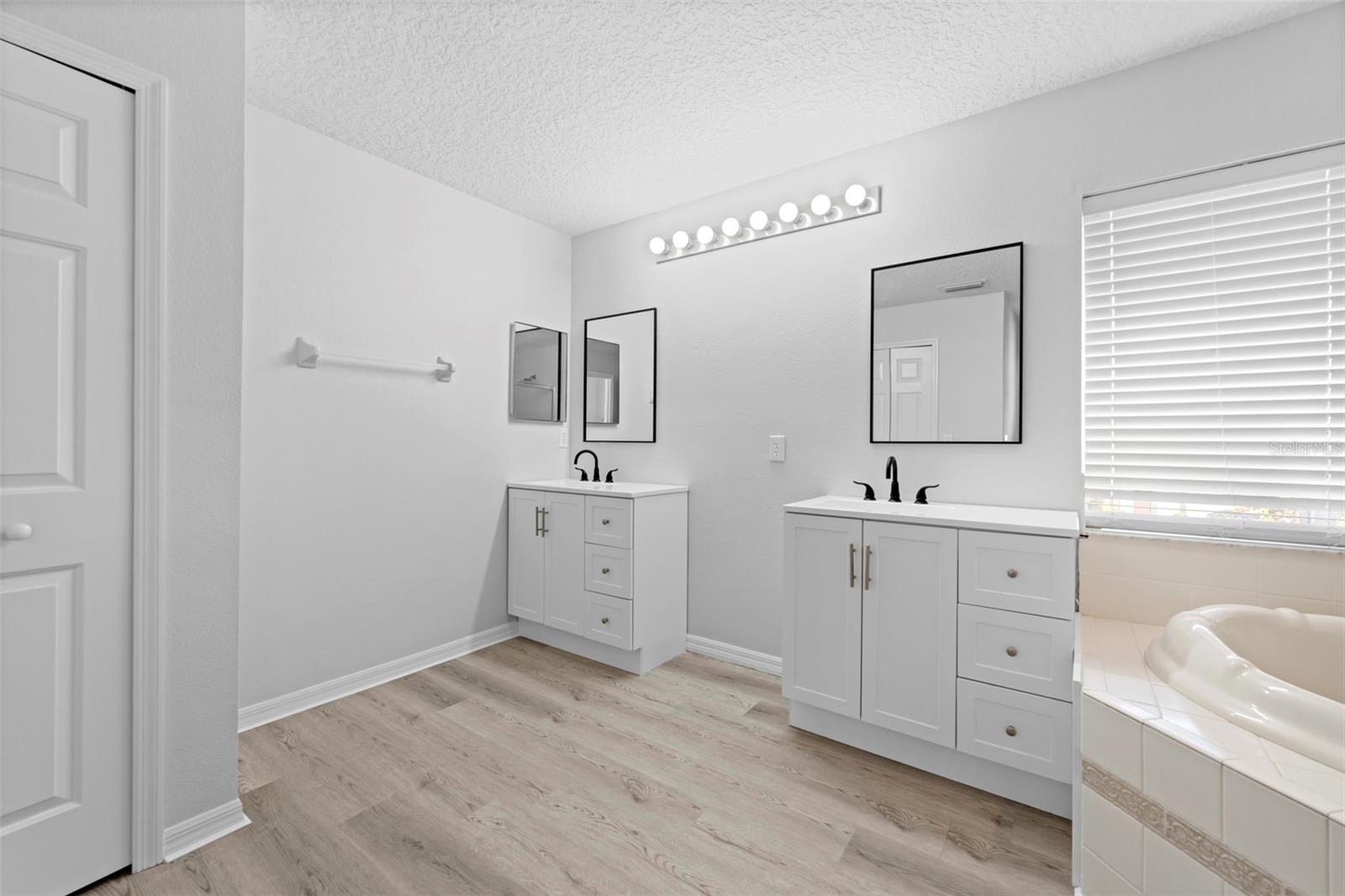 Image 30 of 45 For 25131 Geddy Drive