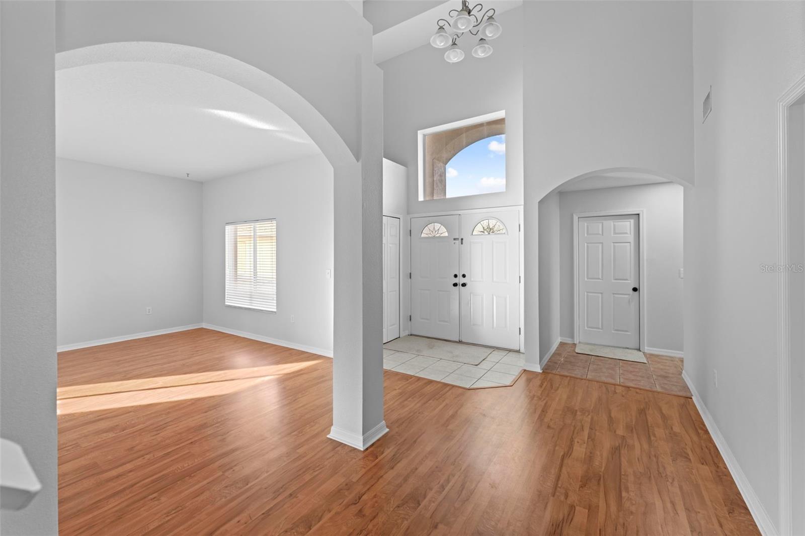 Image 5 of 45 For 25131 Geddy Drive