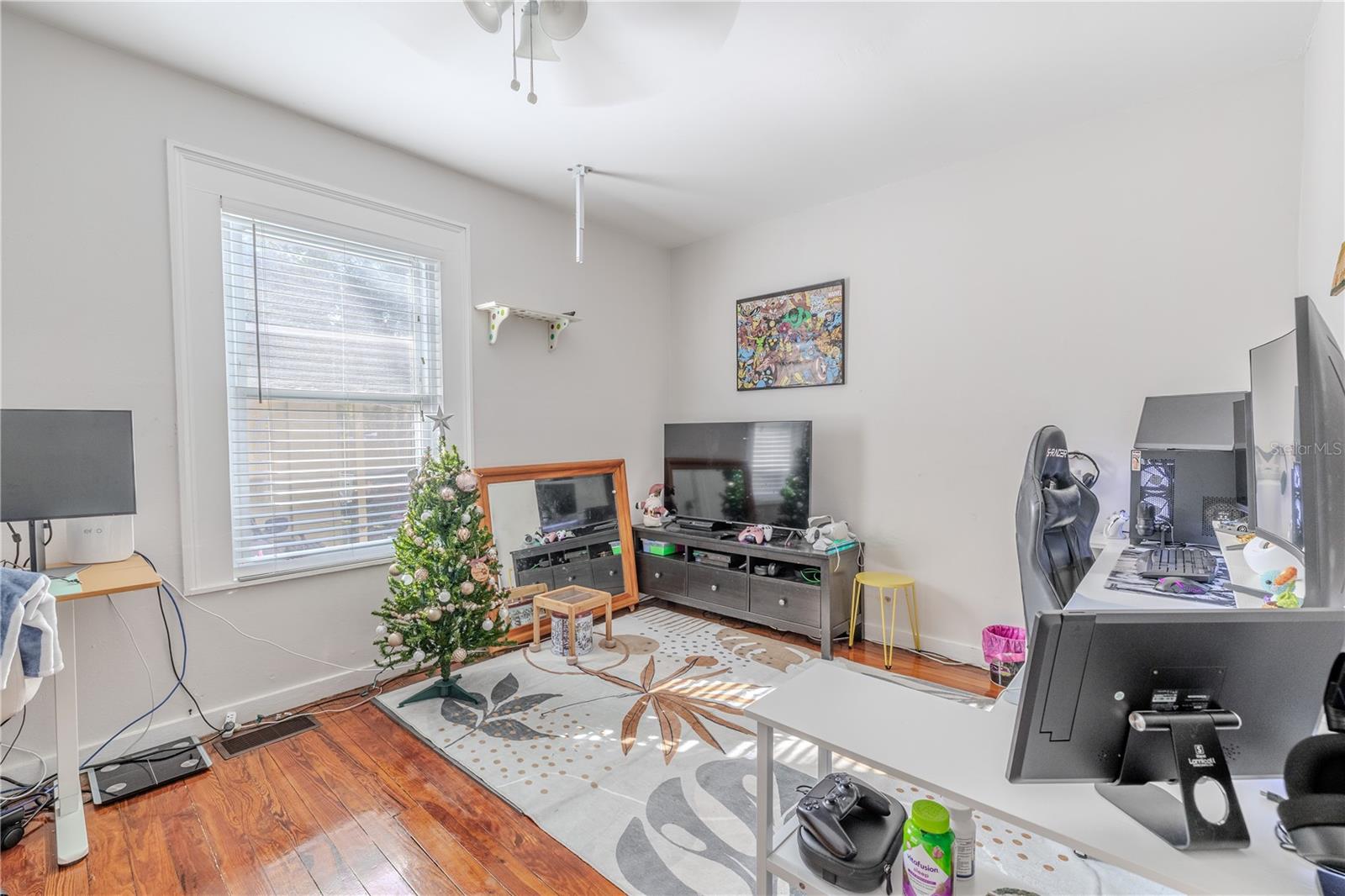 Image 19 of 45 For 1765 Kings Highway