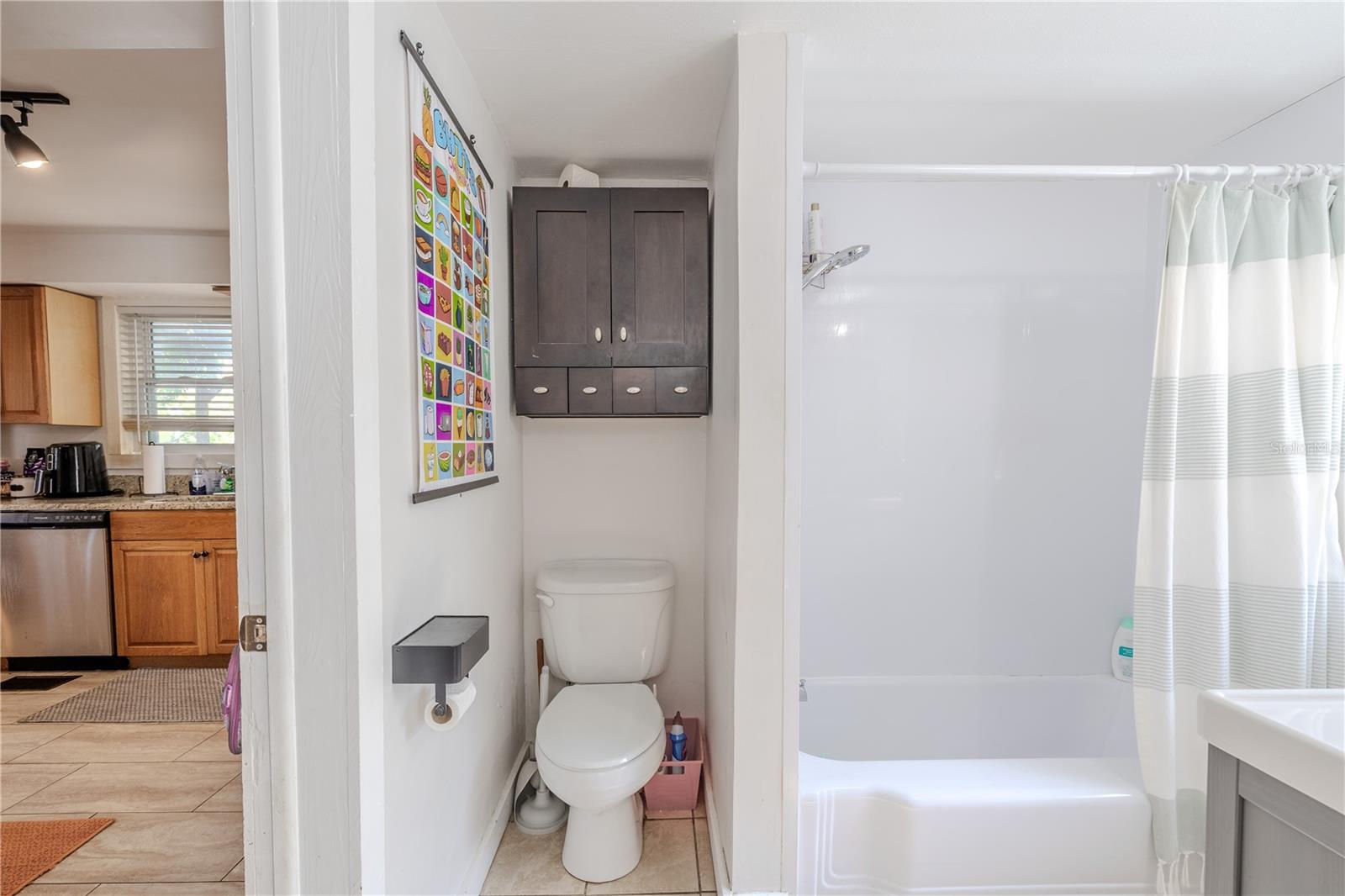 Image 23 of 45 For 1765 Kings Highway