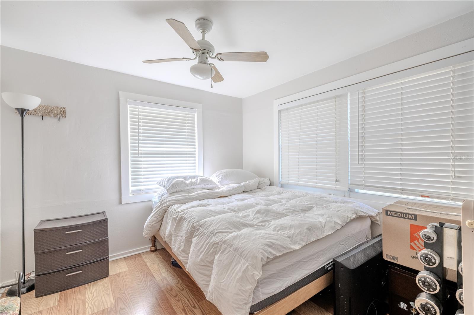 Image 24 of 45 For 1765 Kings Highway