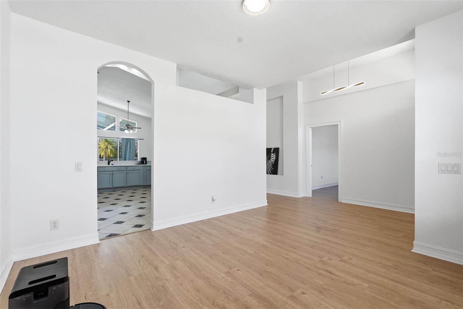 Image 11 of 48 For 2807 Manning Drive