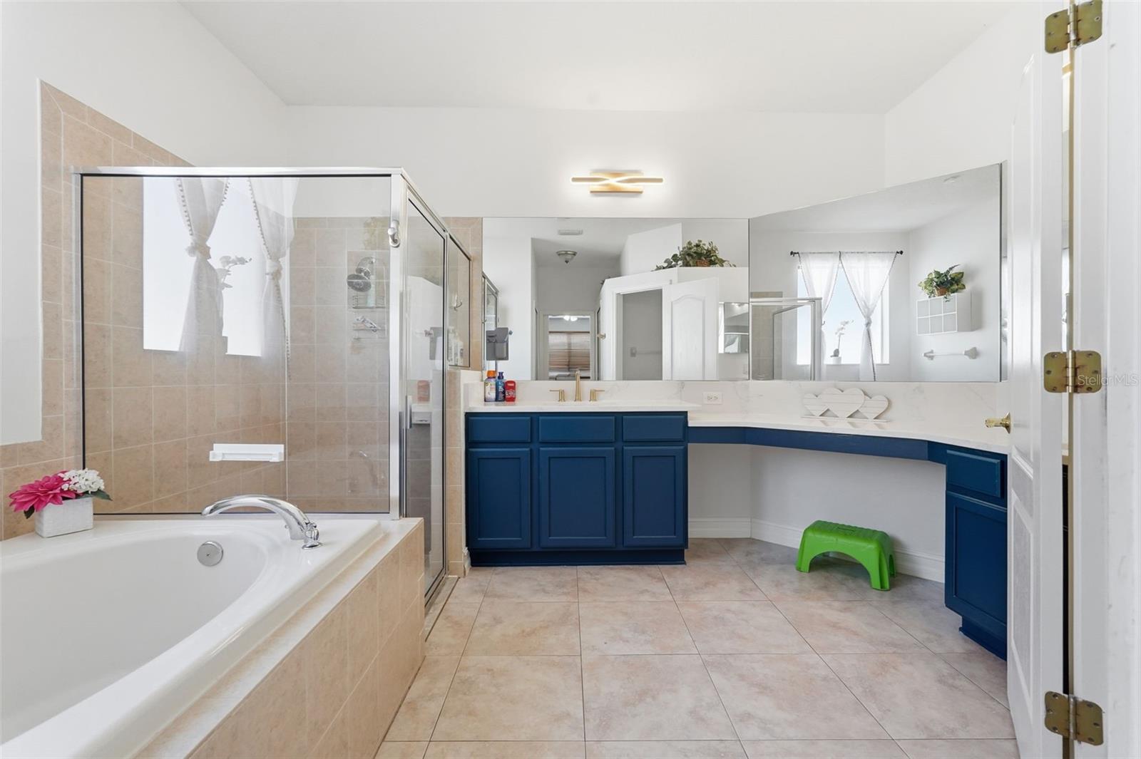 Image 18 of 48 For 2807 Manning Drive