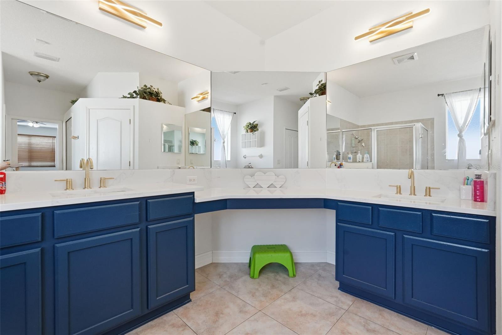 Image 19 of 48 For 2807 Manning Drive