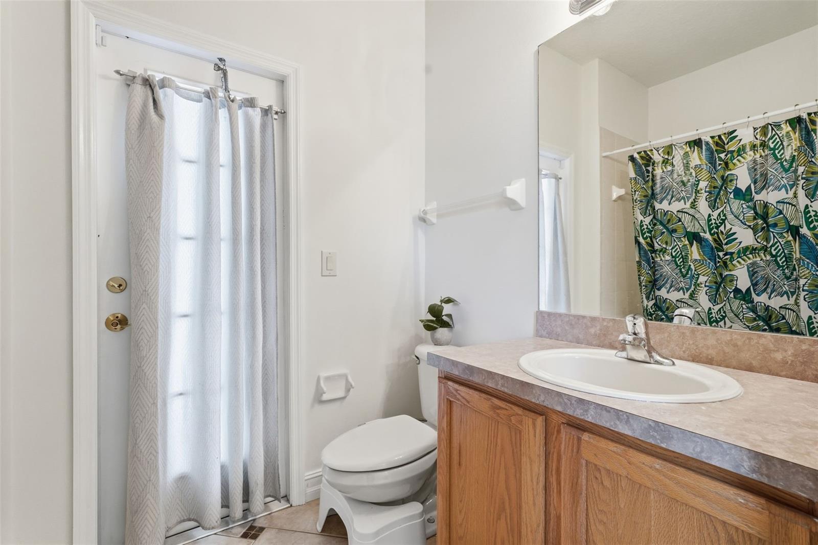 Image 33 of 48 For 2807 Manning Drive