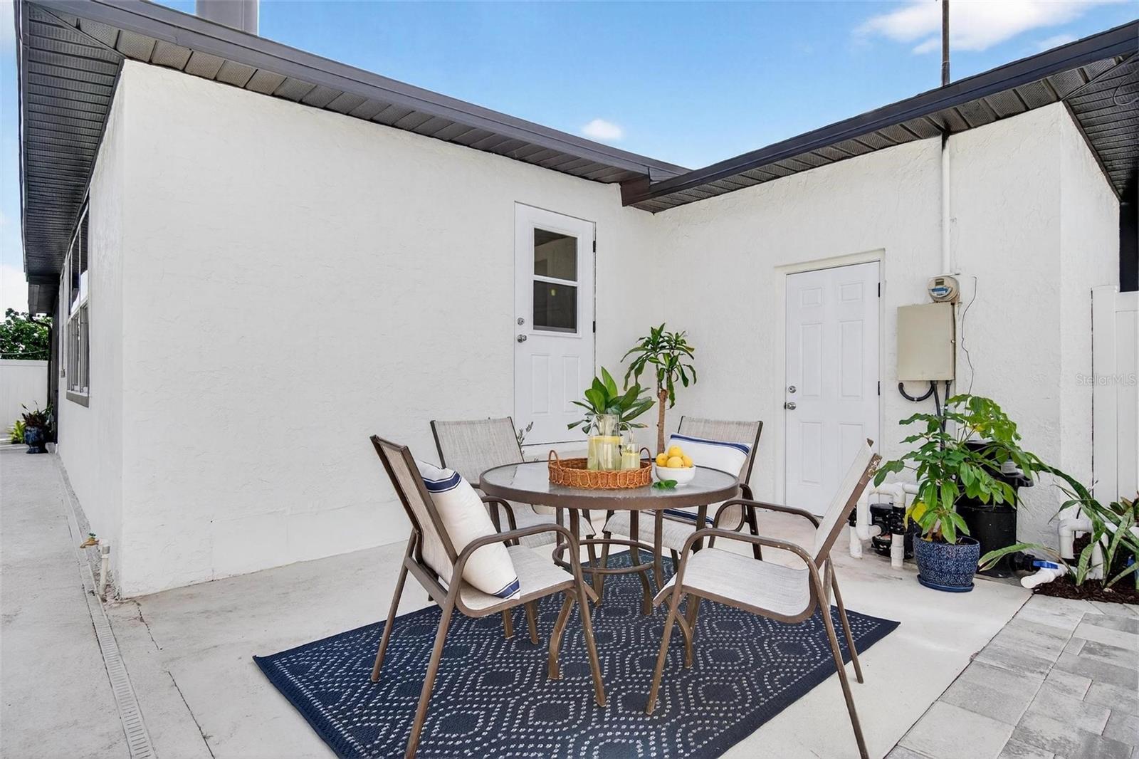 Image 26 of 37 For 4709 Mineola Street