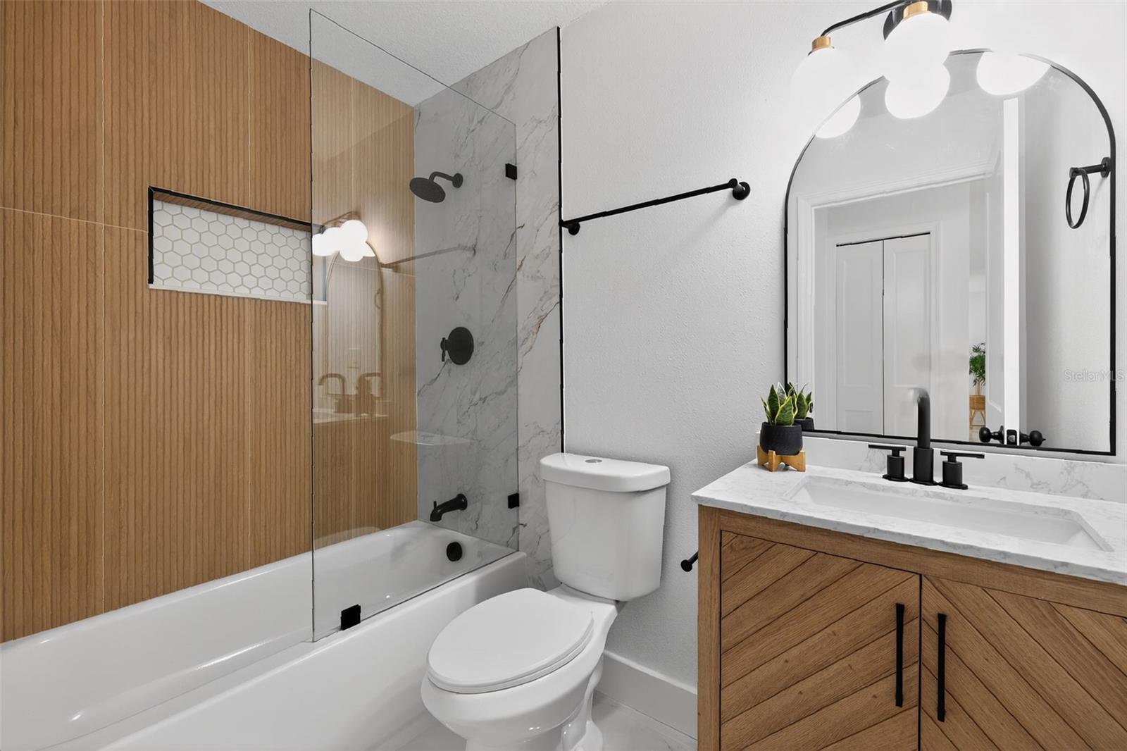 Image 26 of 34 For 8315 Millwood Drive