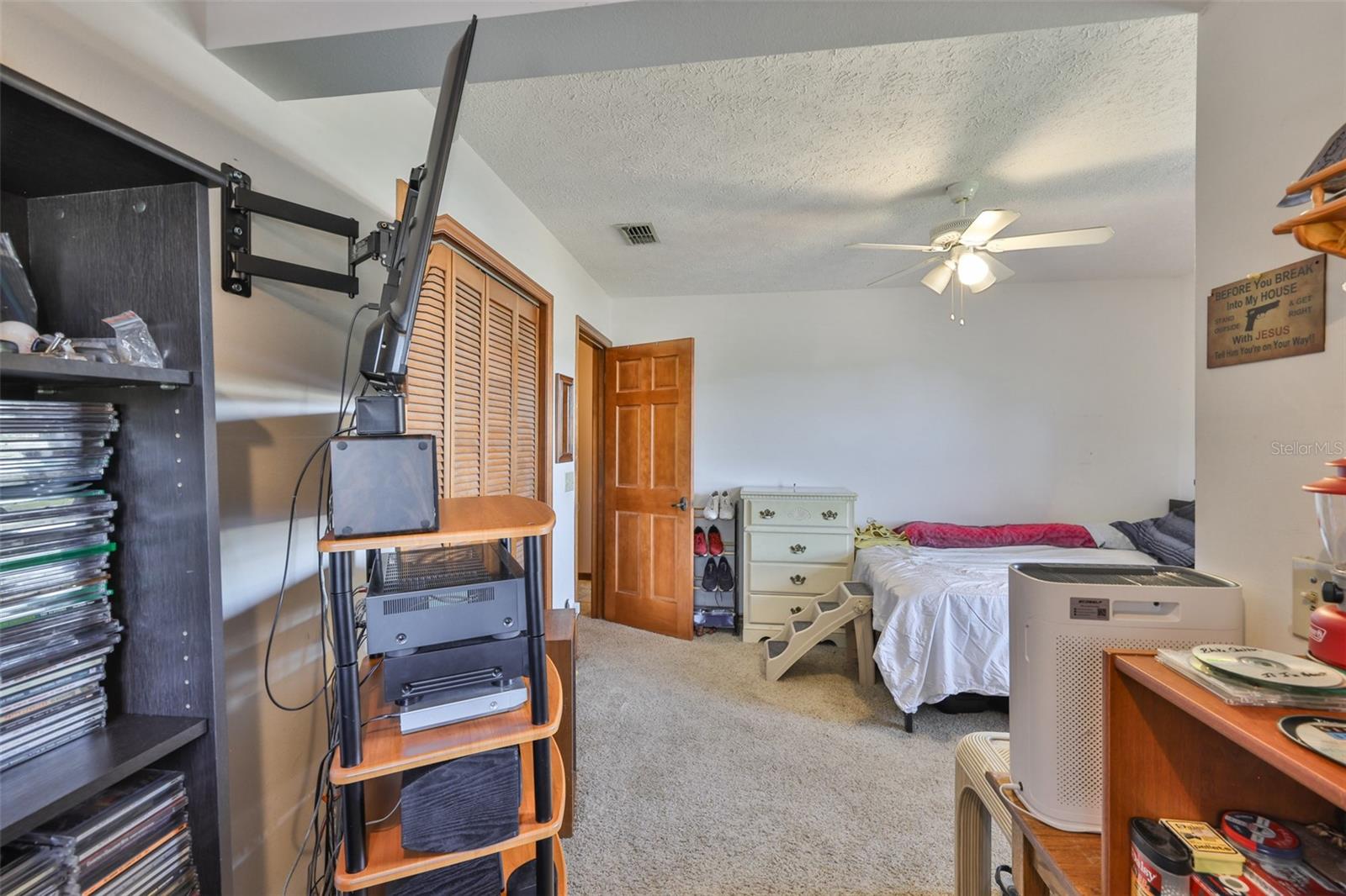 Image 23 of 33 For 411 12th Street