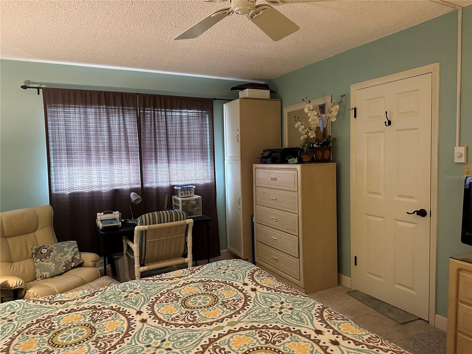 Image 29 of 37 For 4799 Atlantic Avenue 1030