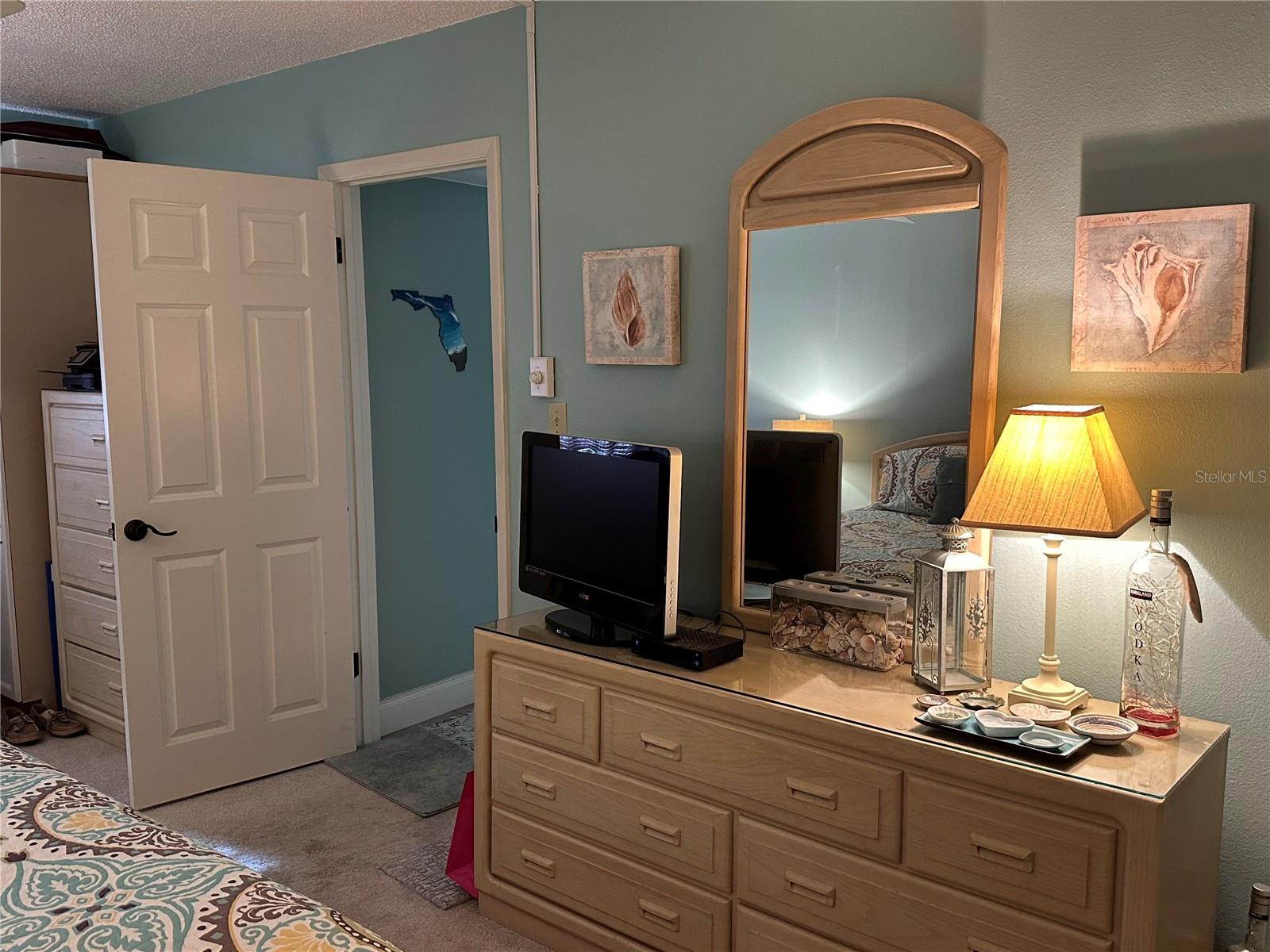 Image 31 of 37 For 4799 Atlantic Avenue 1030