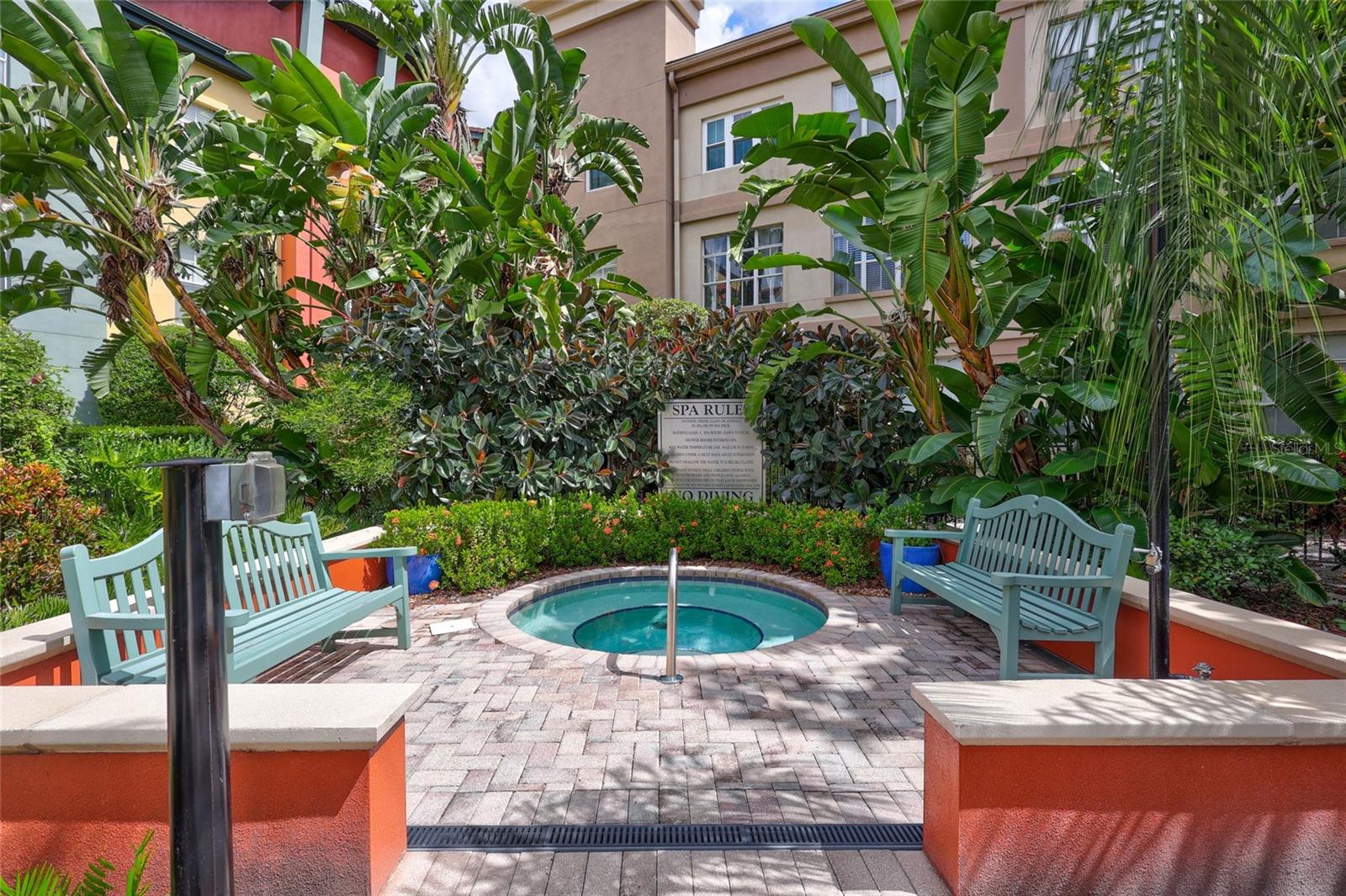 Image 26 of 42 For 410 Armenia Avenue 928