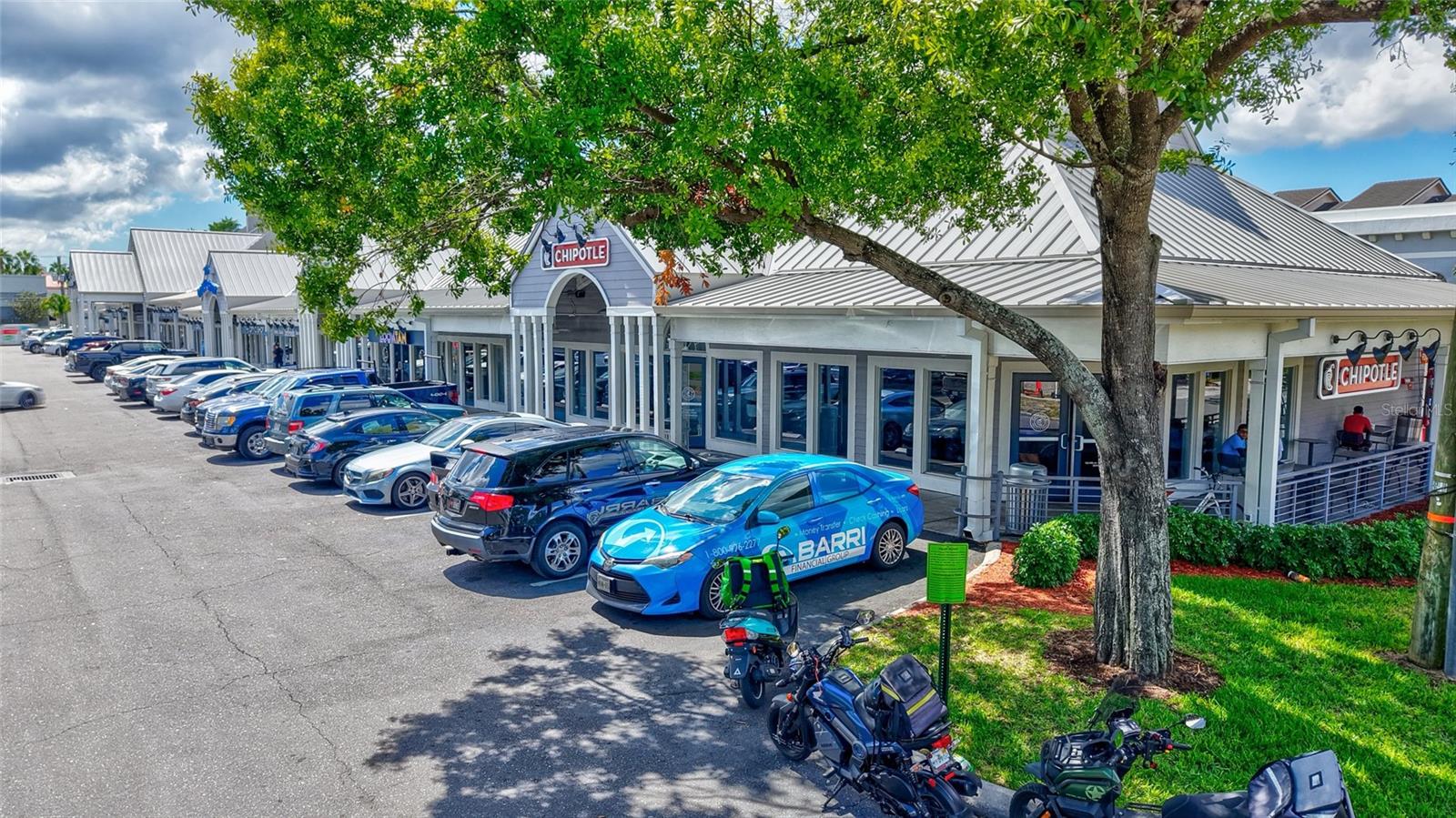 Image 37 of 42 For 410 Armenia Avenue 928