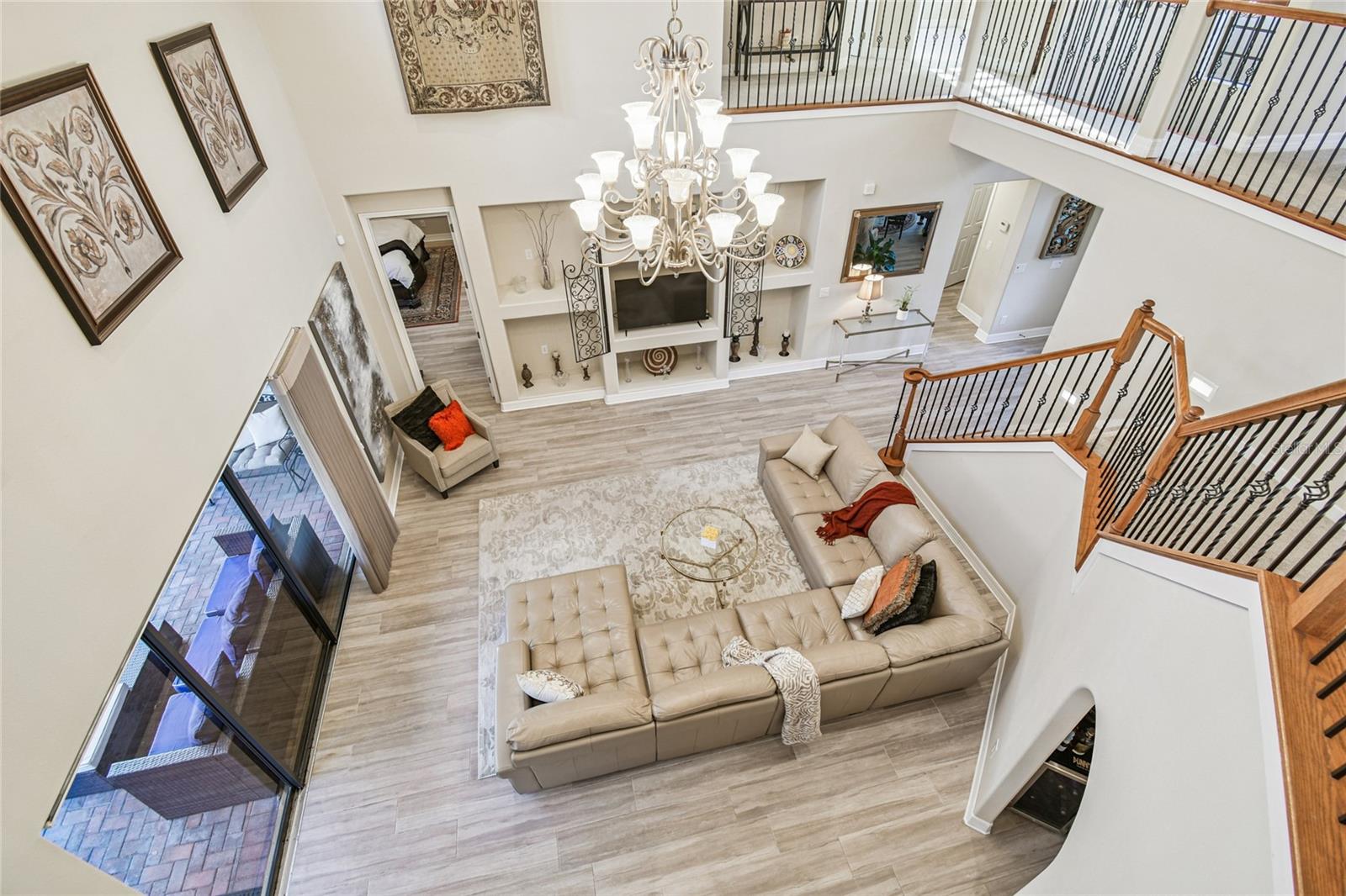 Listing photo id 29 for 3800 Ivydale Court