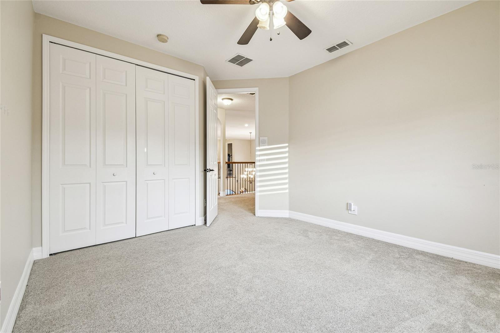 Listing photo id 46 for 3800 Ivydale Court