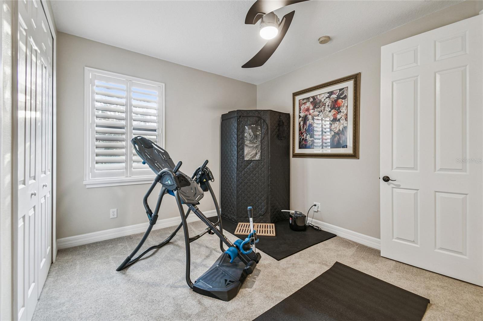 Listing photo id 48 for 3800 Ivydale Court