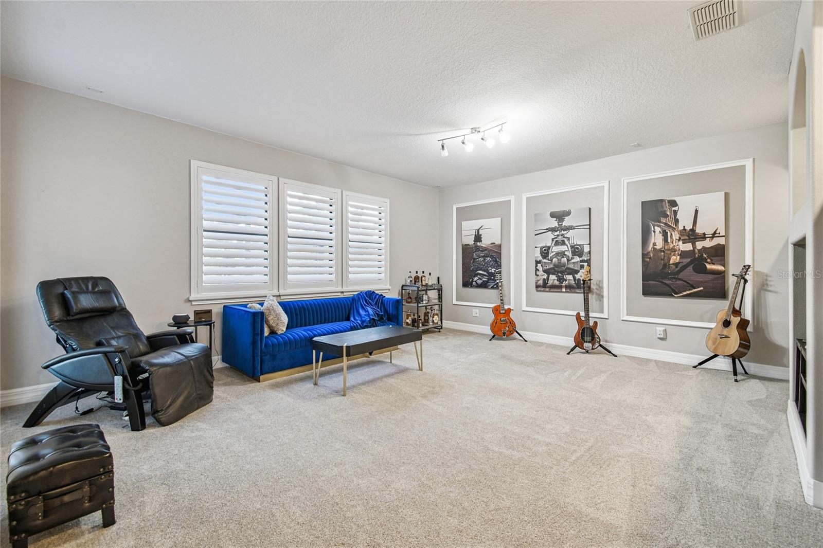 Listing photo id 49 for 3800 Ivydale Court