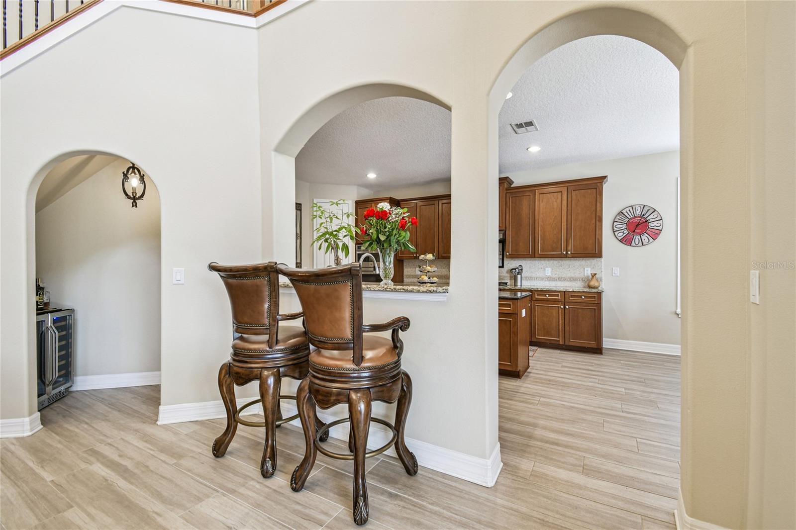 Listing photo id 4 for 3800 Ivydale Court