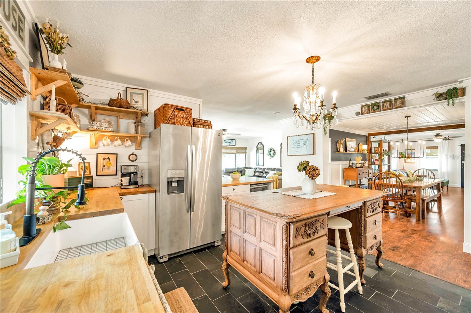 Image 13 of 49 For 16084 Stur Street