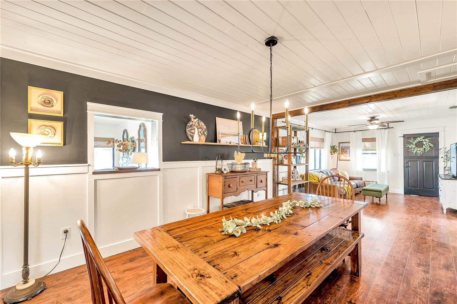 Image 7 of 49 For 16084 Stur Street