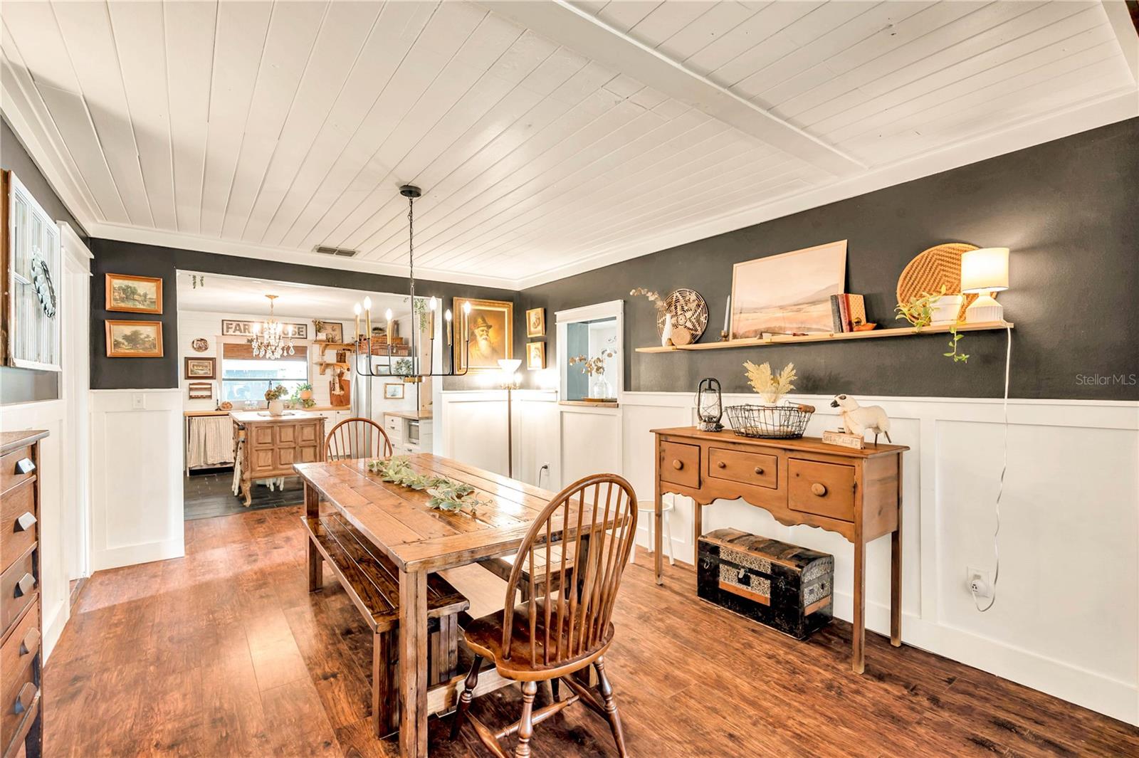 Image 8 of 49 For 16084 Stur Street