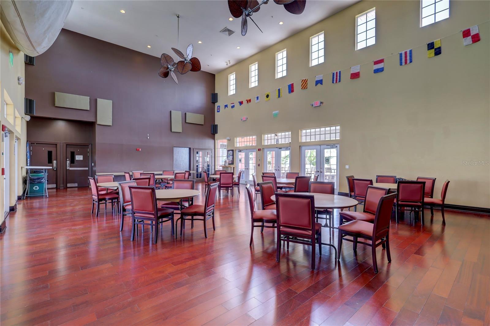 Image 39 of 50 For 4875 Coquina Key Drive Se C