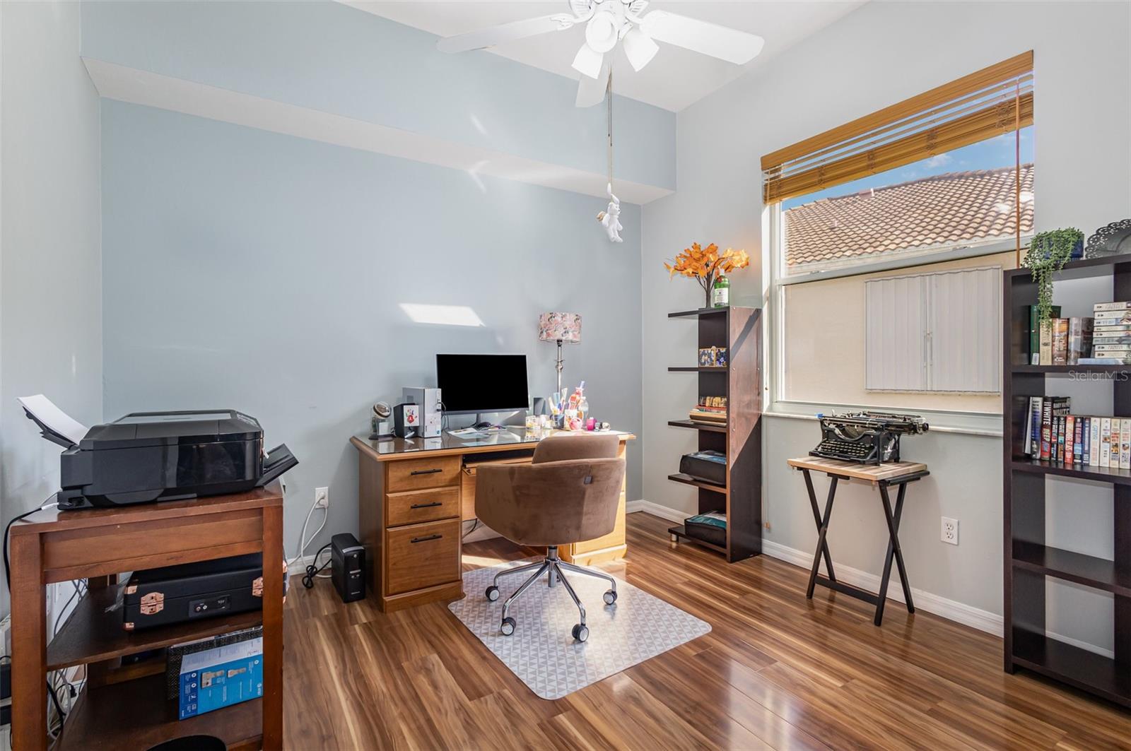 Image 11 of 29 For 14186 Grosse Point Lane