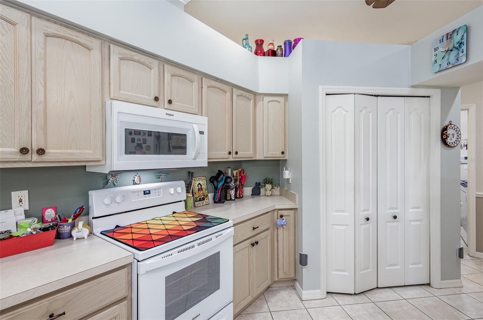 Image 7 of 29 For 14186 Grosse Point Lane