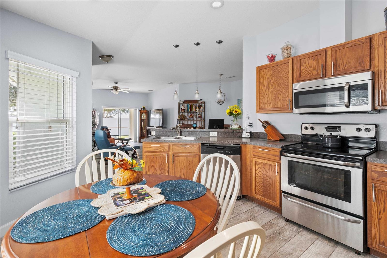 Image 11 of 30 For 5649 Autumn Shire Drive